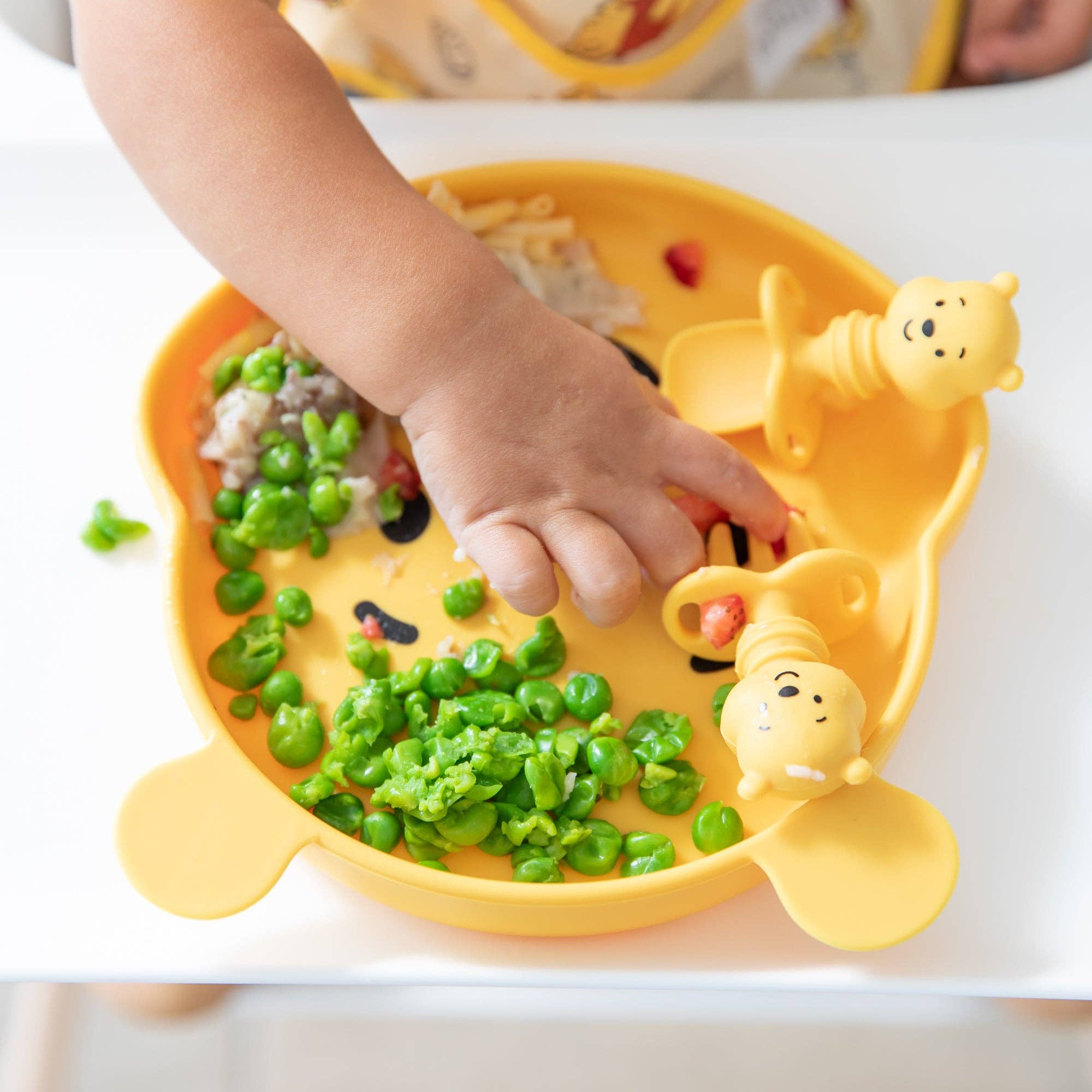 Silicone Grip Dish: Winnie The Pooh 7
