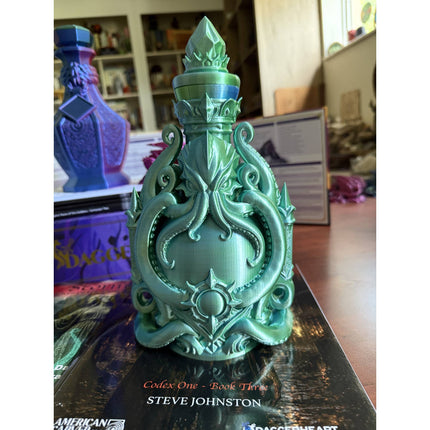 Cthulhu Potion Bottle (Storage & Dice Tower)