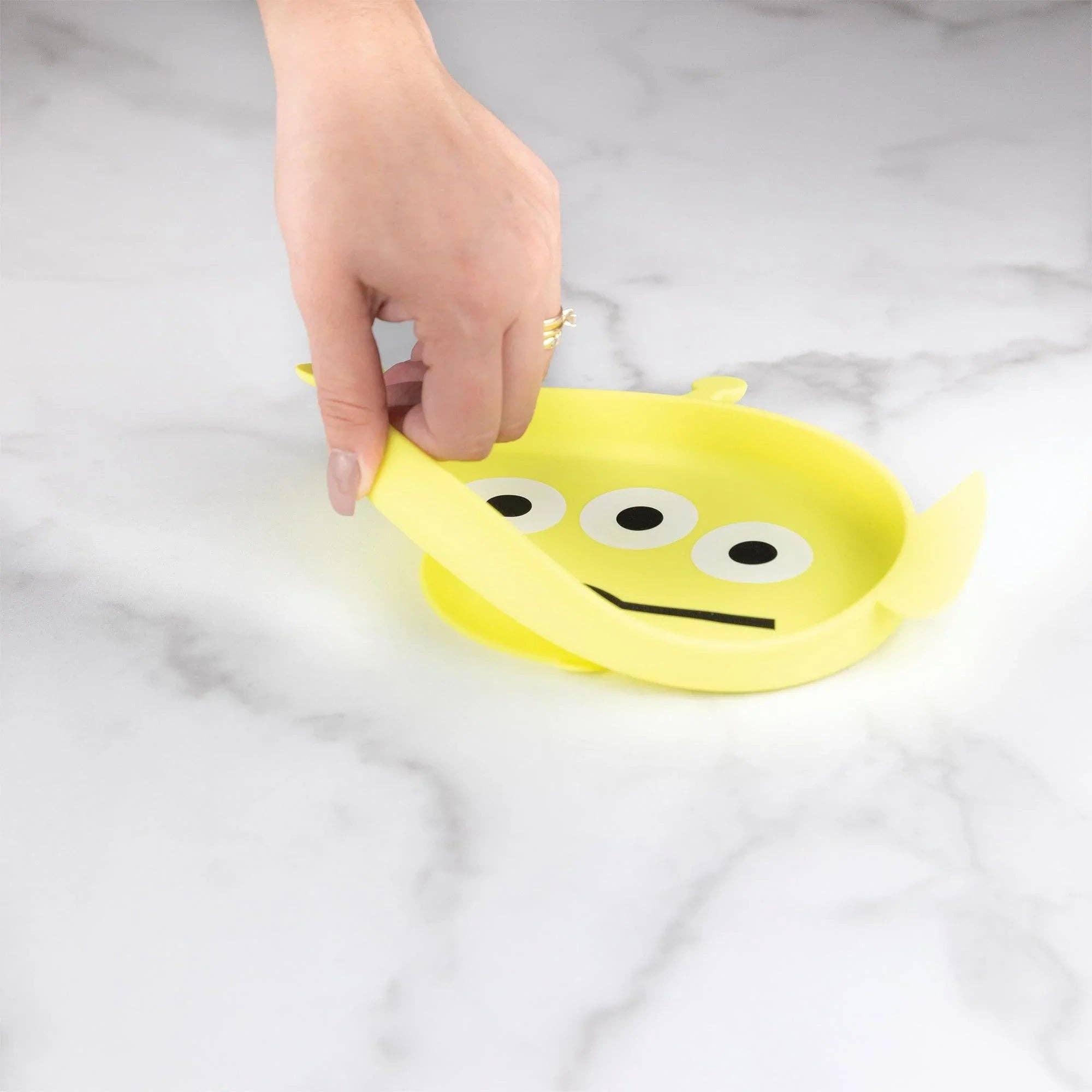Silicone Grip Dish: Toy Story Alien 9