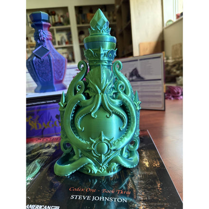 Cthulhu Potion Bottle (Storage & Dice Tower)