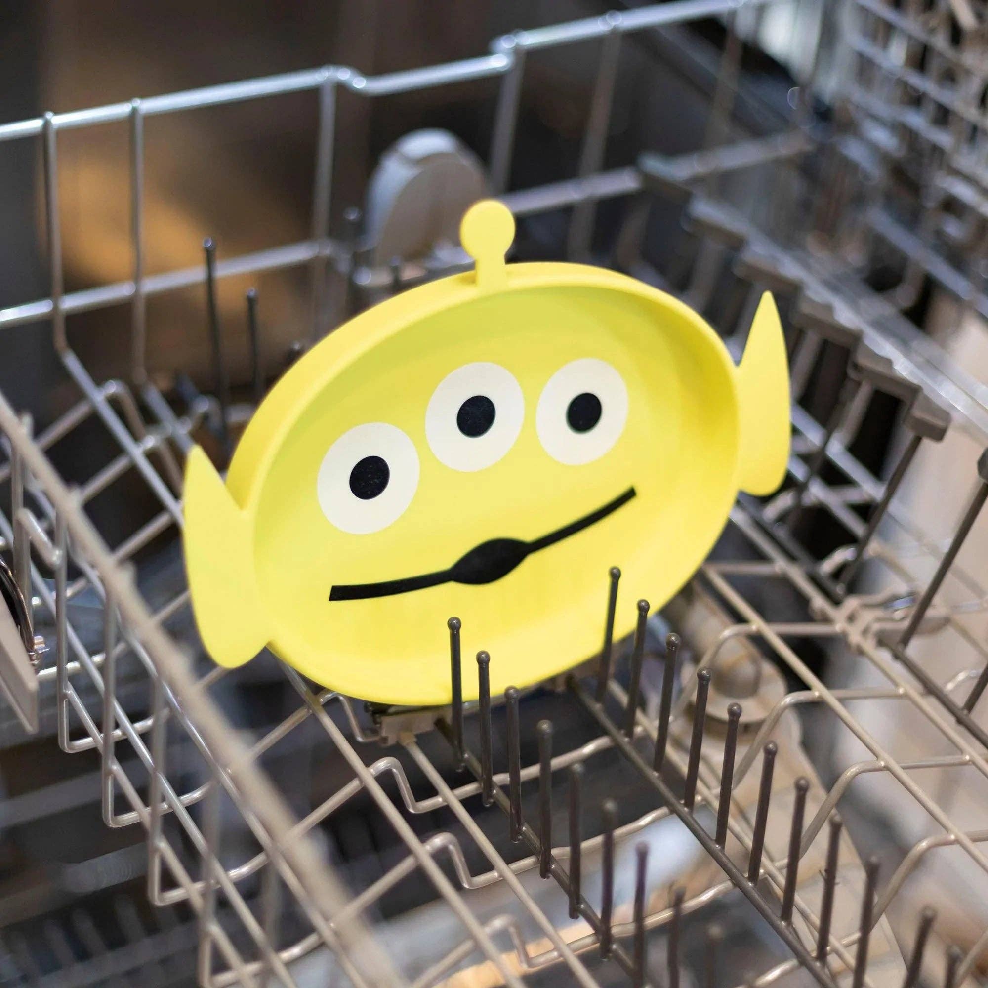 Silicone Grip Dish: Toy Story Alien 10