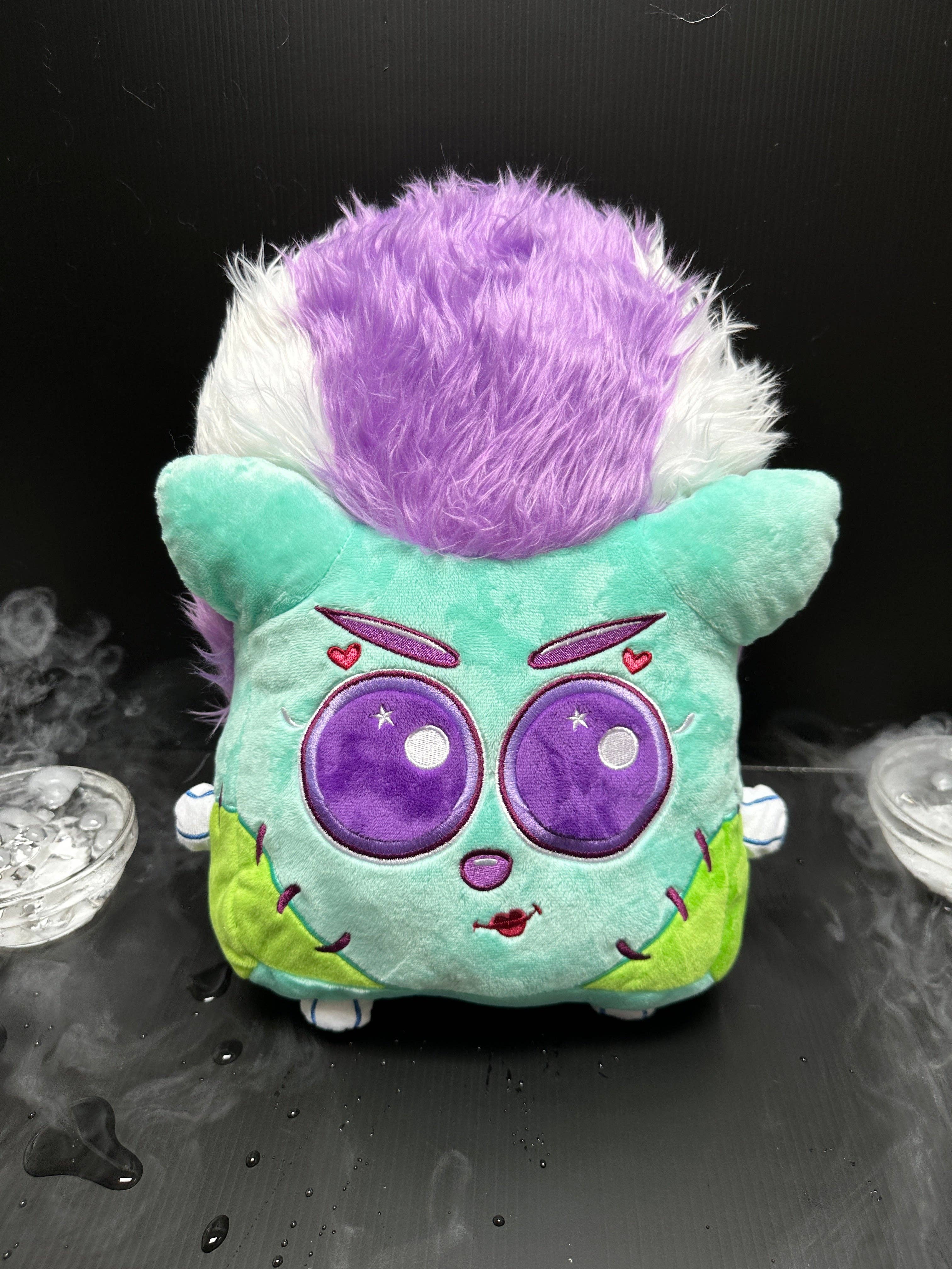 Monster & Bride of Frankenstein Pillow Plushies 7