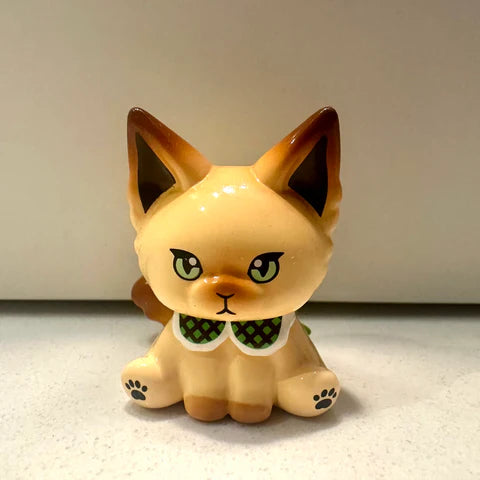 Strawberry Mousetta Dou Dou and Friends Mini Pets Series