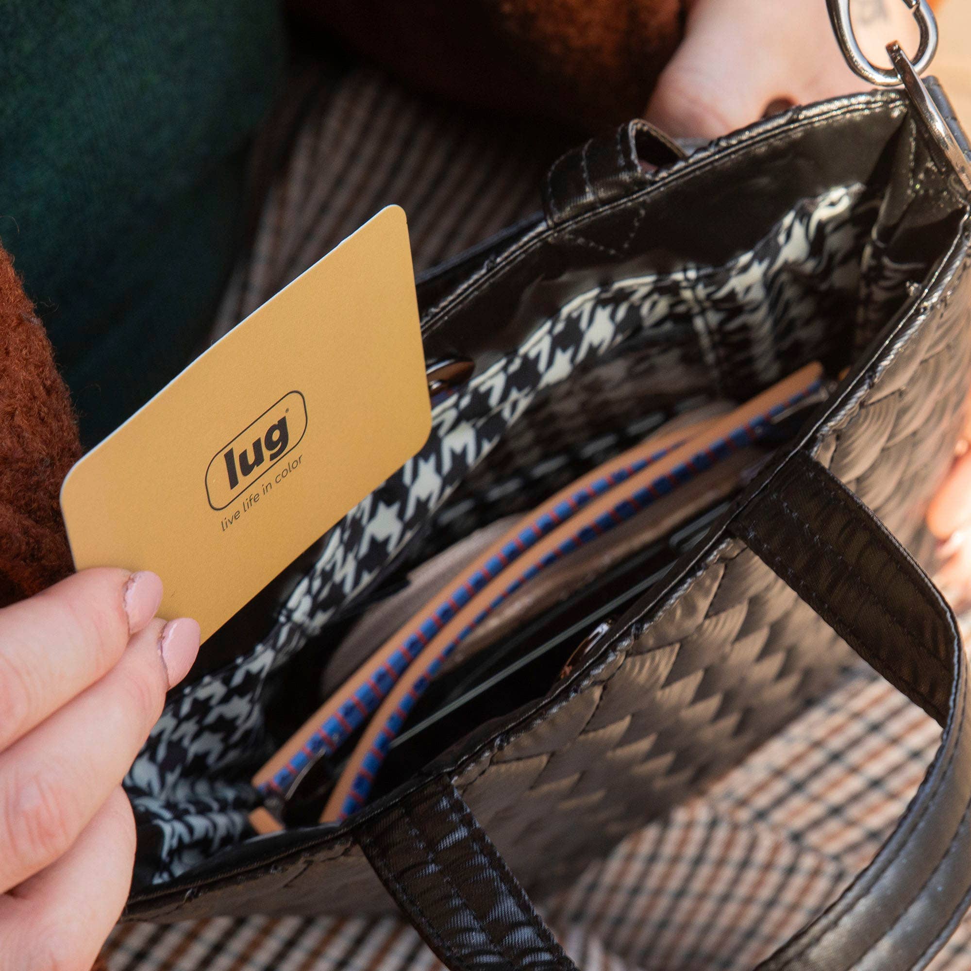 Tip Toe Crossbody Bag 11