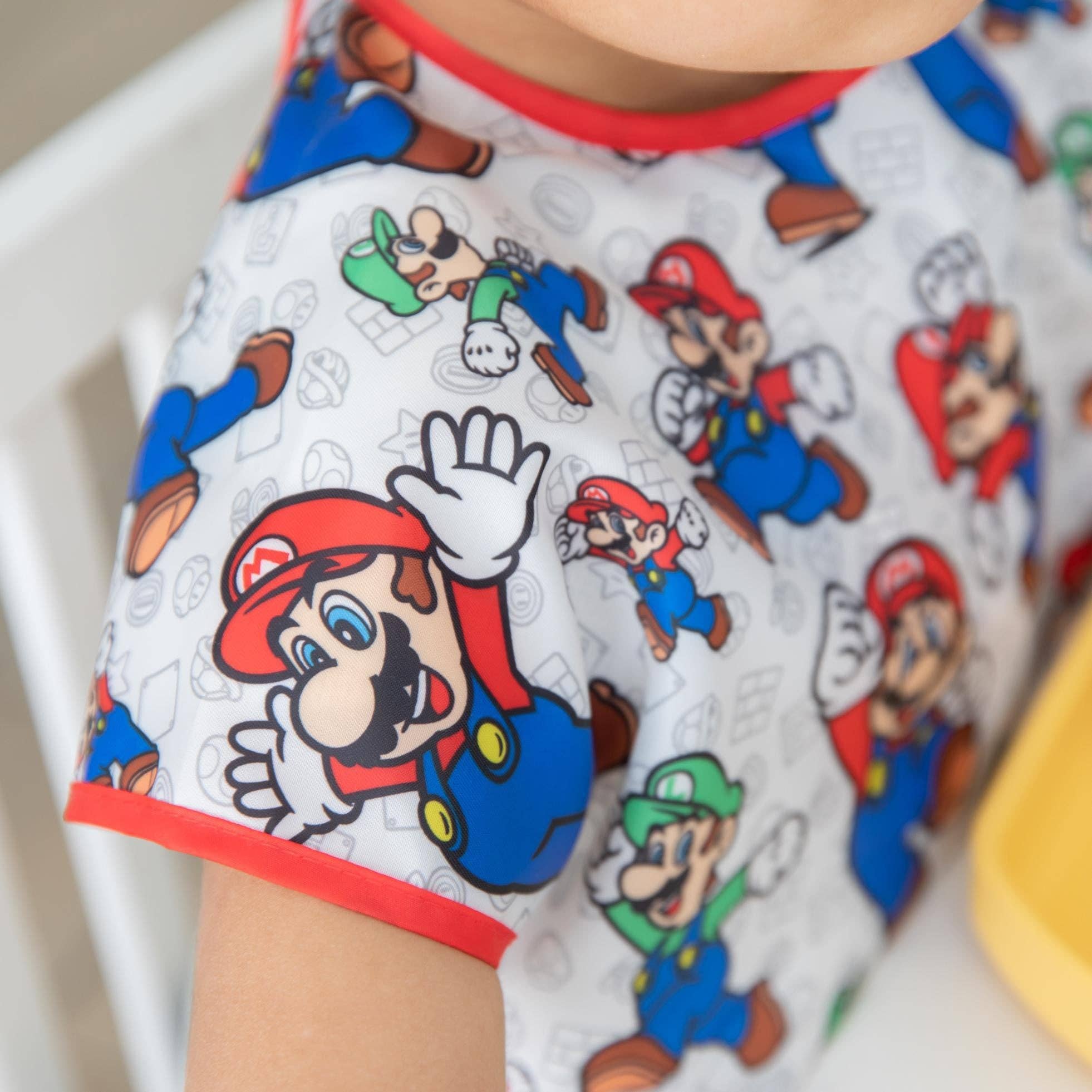 Junior Bib: Super Mario™ & Luigi 6
