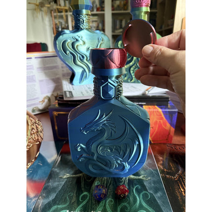 Decanter: Dragon's Blood Potion (Storage & Dice Tower)