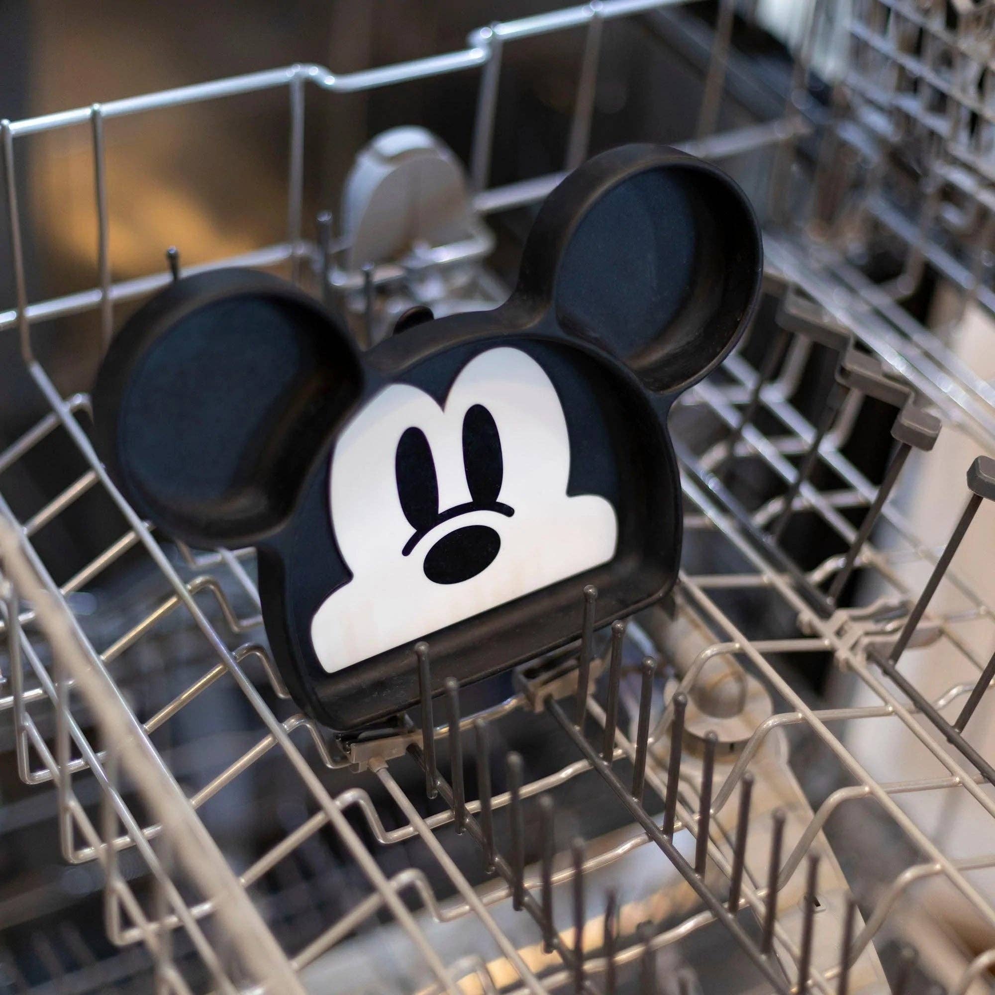 Silicone Grip Dish: Mickey Mouse 15