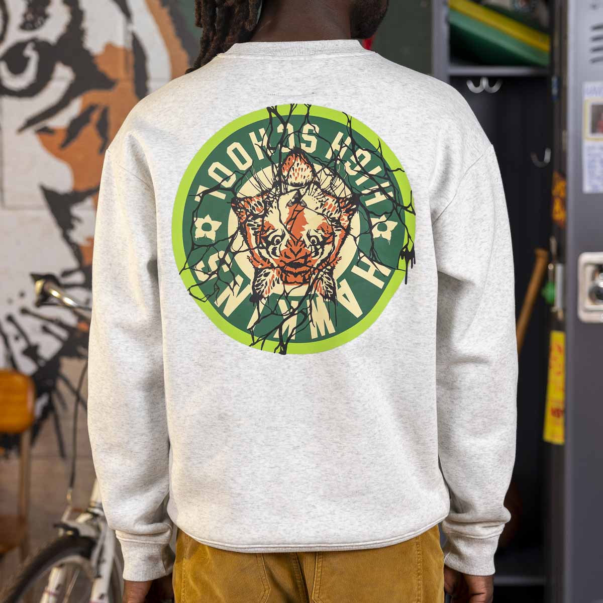 Stranger Things "Gimme an H!" – Crewneck Sweatshirt